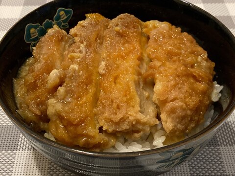 冷凍みじん切り玉ねぎを使って簡単カツ丼